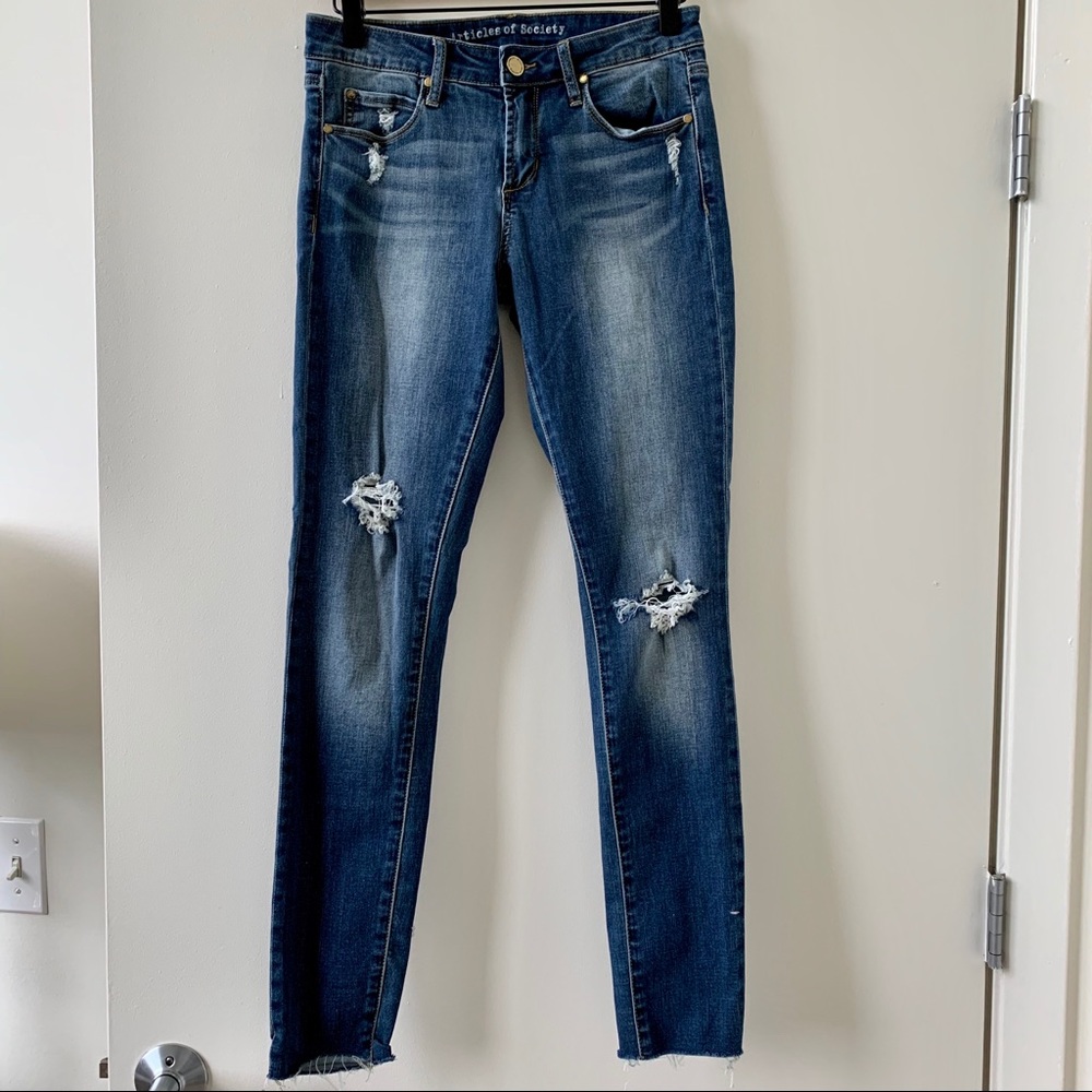 Distressed Jeans